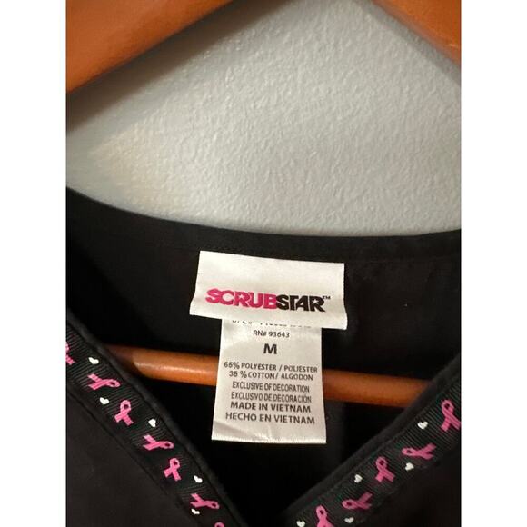 Womens Size M Scrub Star Breast Cancer Scrub Top - Picture 2 of 6